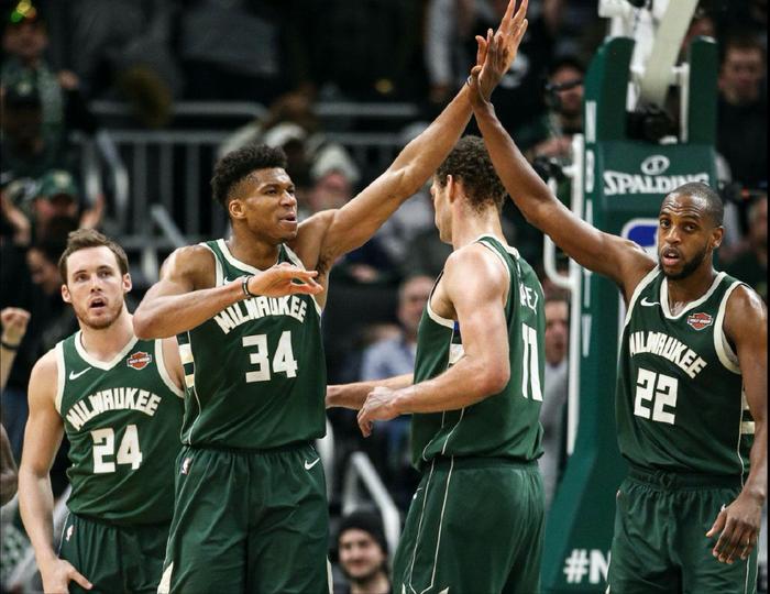 雄鹿王牌球员创赛季得分新高，媒体热捧，部分关于他们报告.的简单介绍-爱游戏